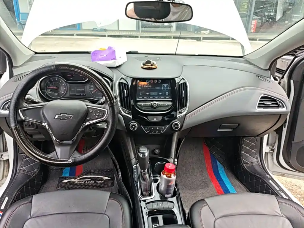 Chevrolet Cruze — миниатюра 10