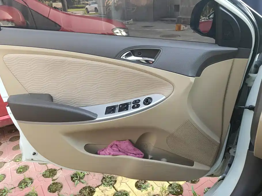 Hyundai Verna — миниатюра 7