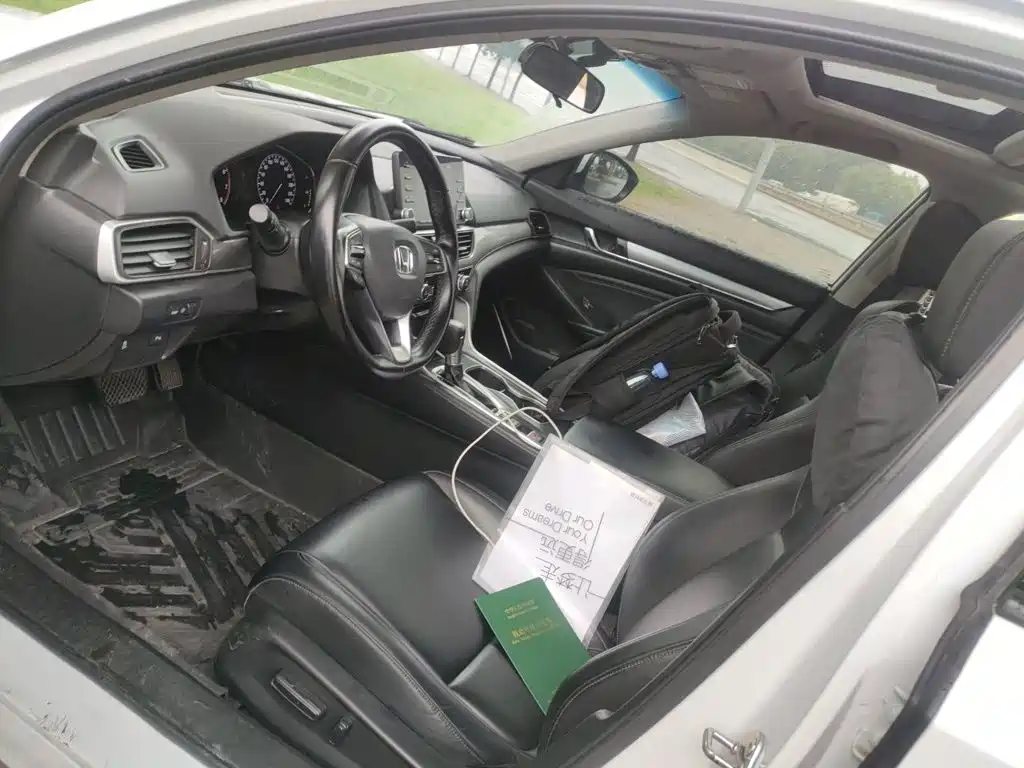 Honda Accord — миниатюра 16