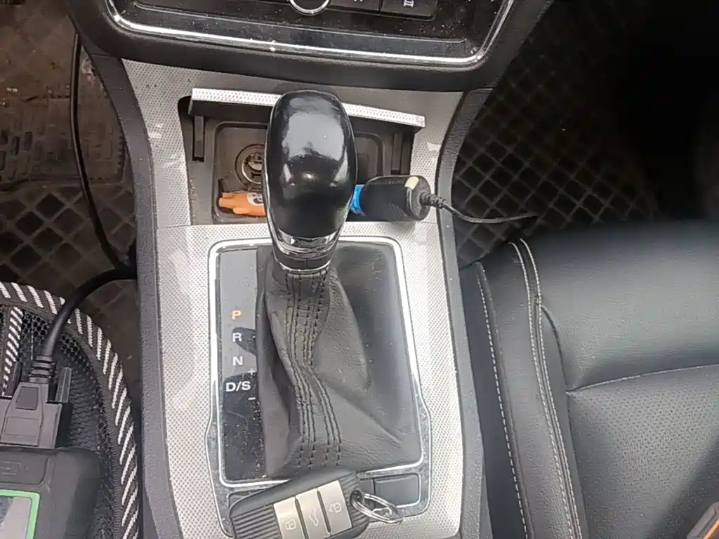 Roewe RX5 — миниатюра 14