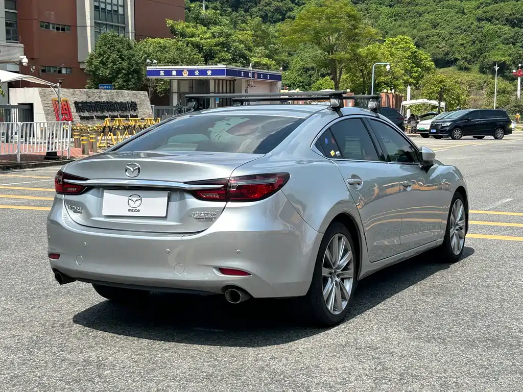 Mazda Atenza — миниатюра 9