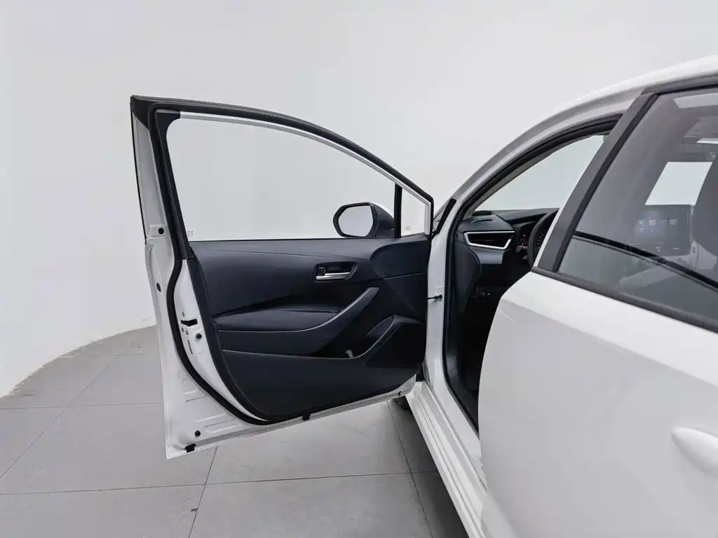 Toyota Corolla — миниатюра 8
