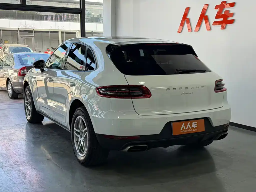 Porsche Macan — миниатюра 22