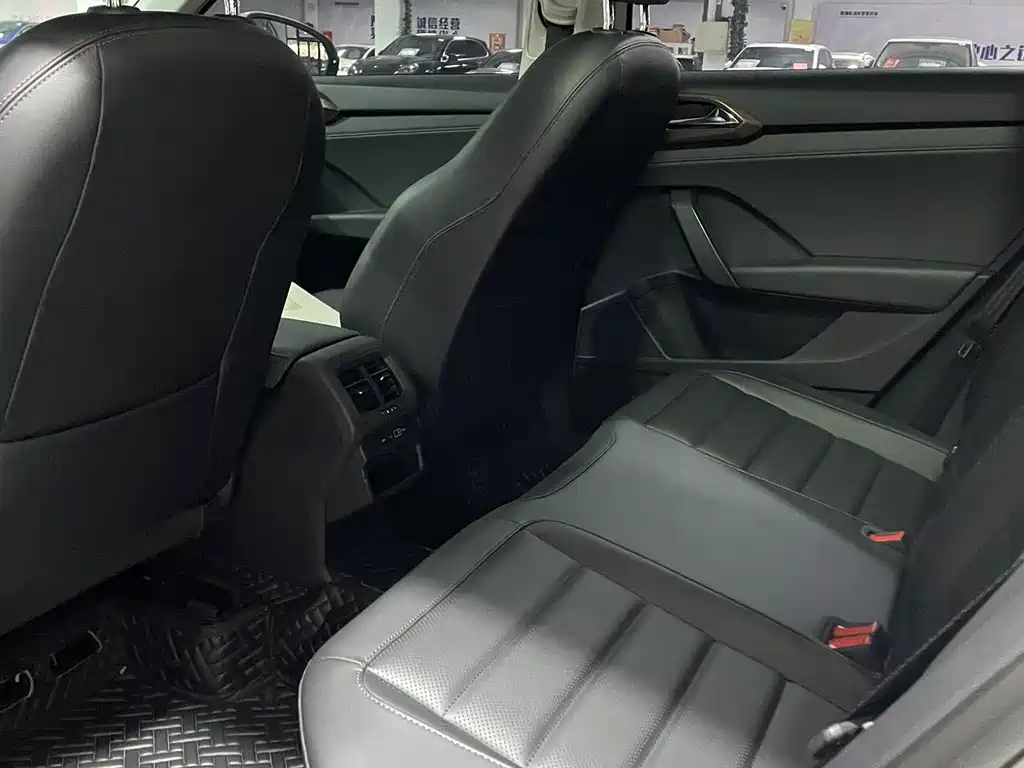 Volkswagen Tharu — миниатюра 5