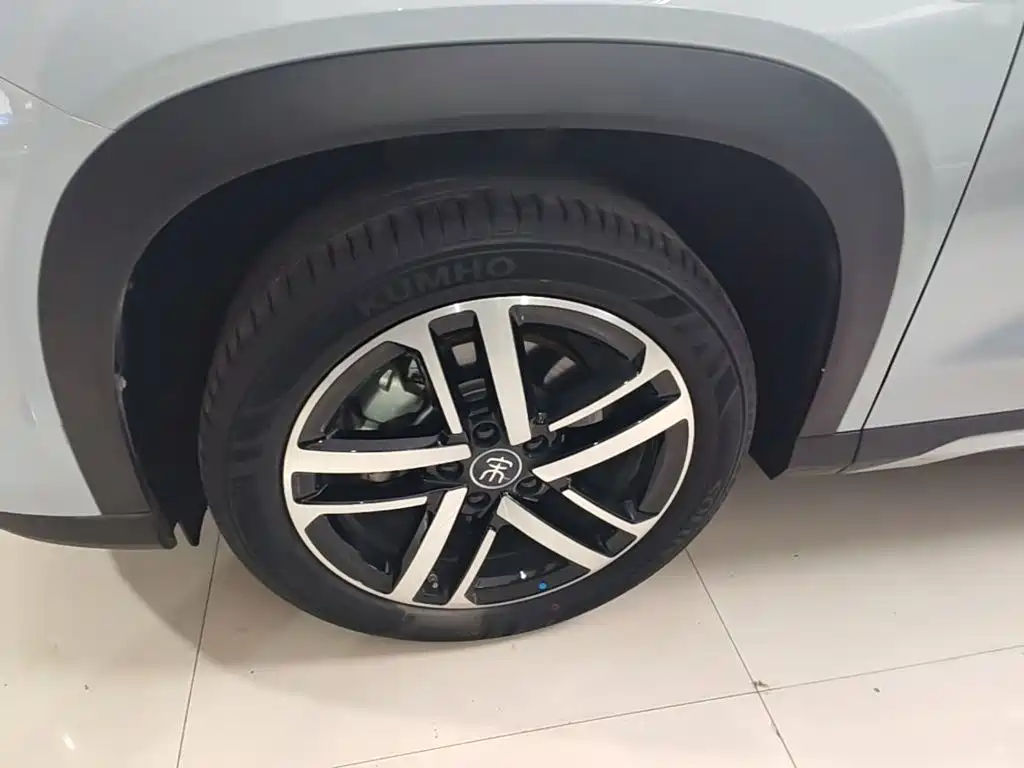 BYD L DM-i — миниатюра 23
