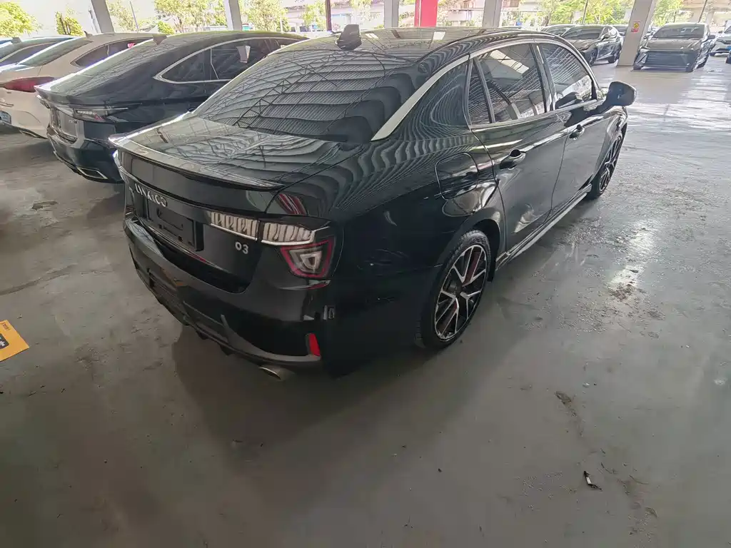 Lynk & Co 03 — миниатюра 4