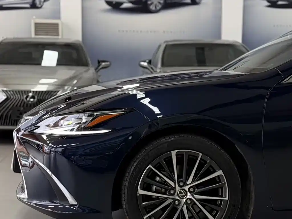 Lexus ES — миниатюра 3