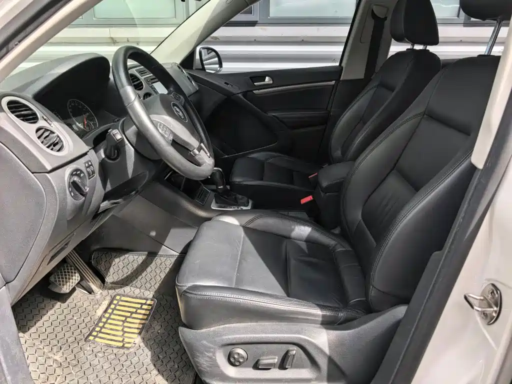 Volkswagen Tiguan — миниатюра 8