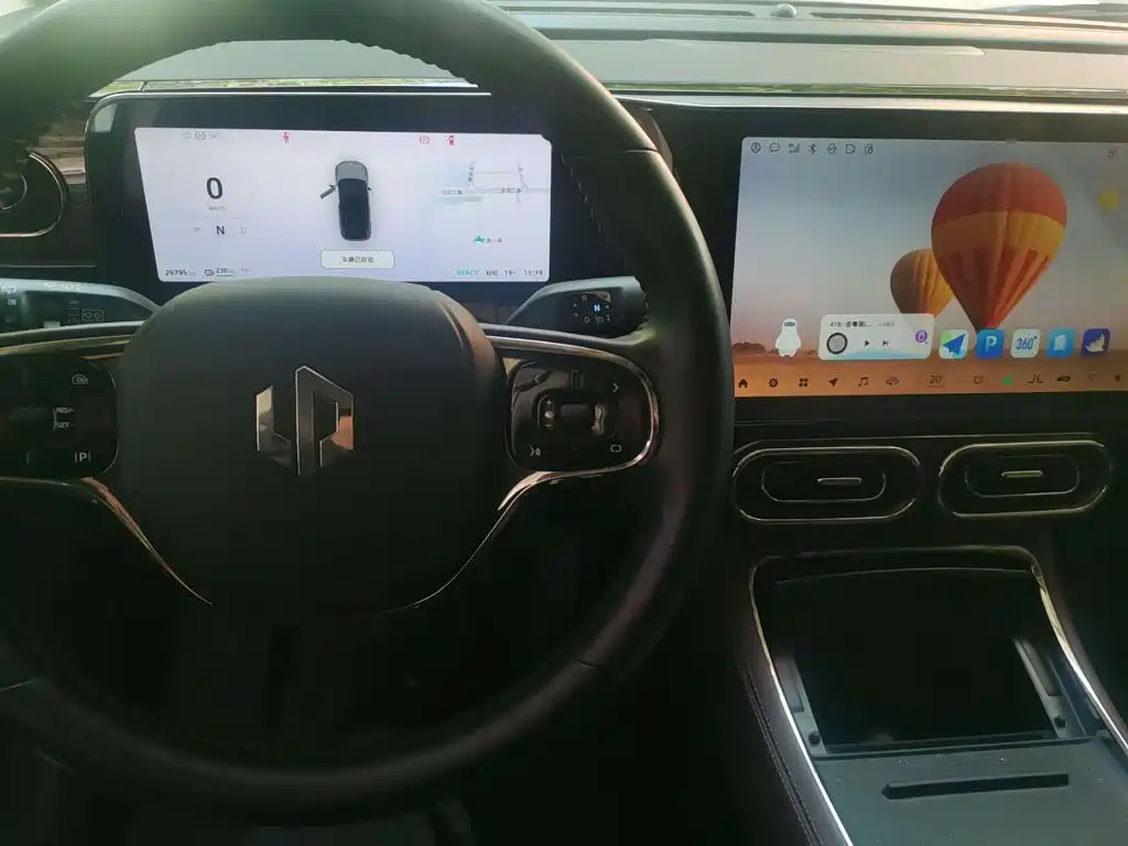 Leapmotor Leapmotor C11 — миниатюра 5