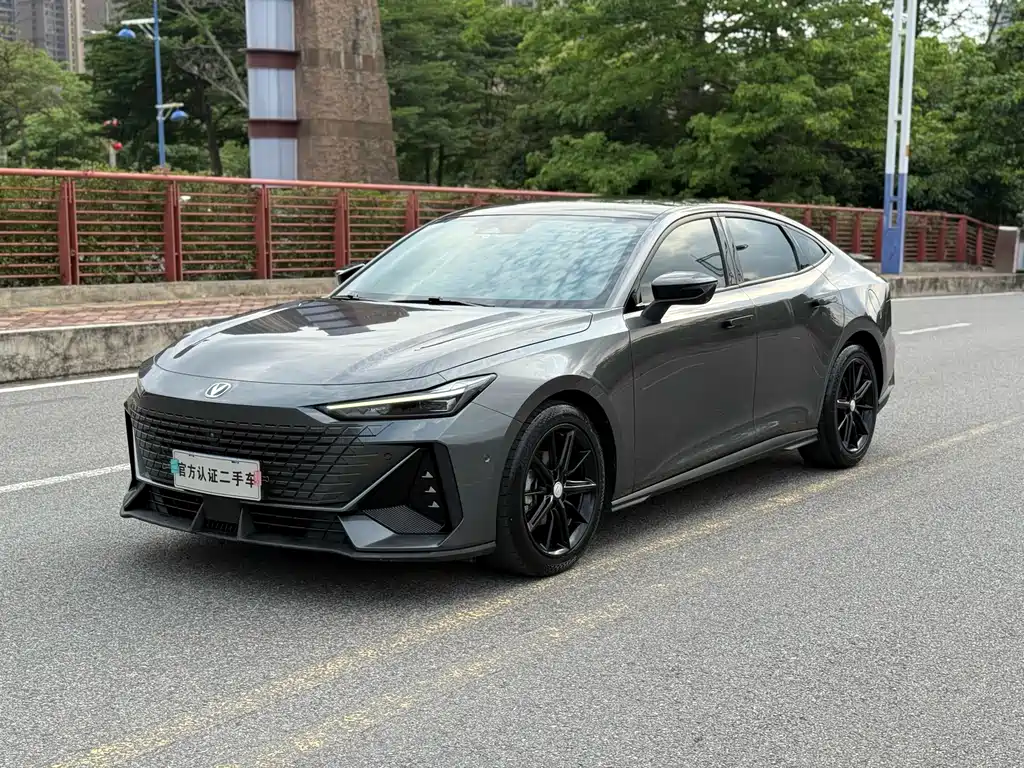 Changan UNI-V 2022