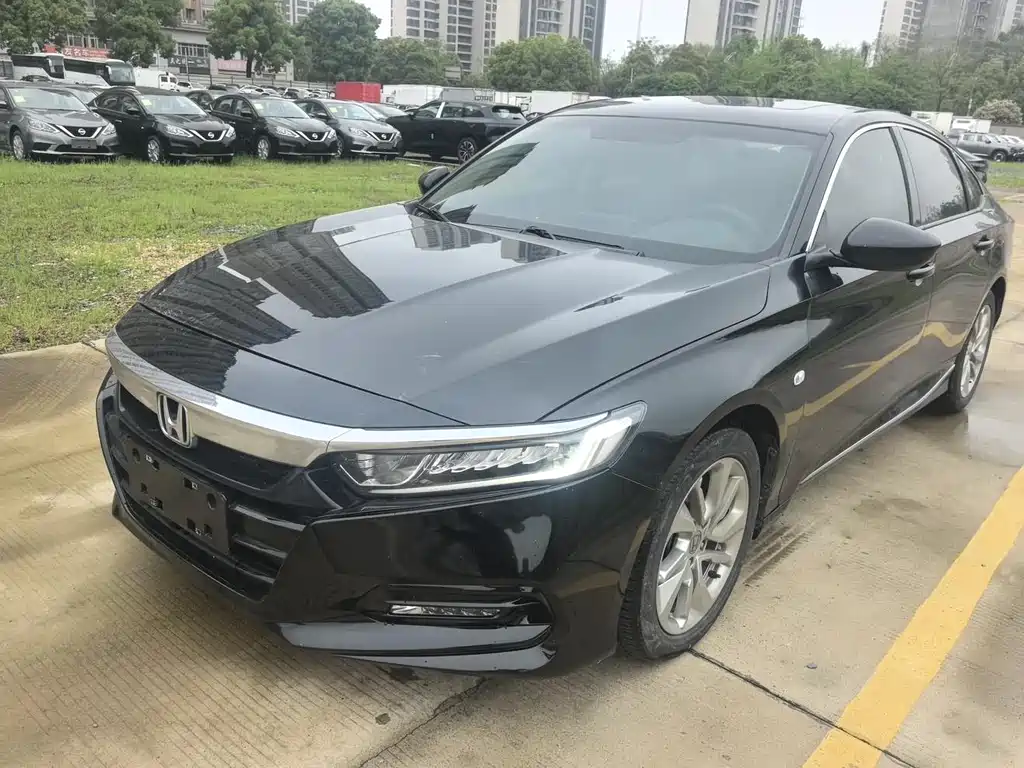 Купить Honda Accord