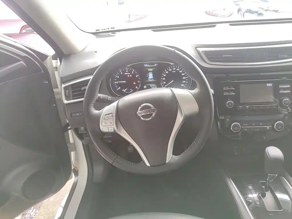 Nissan X-Trail — миниатюра 11
