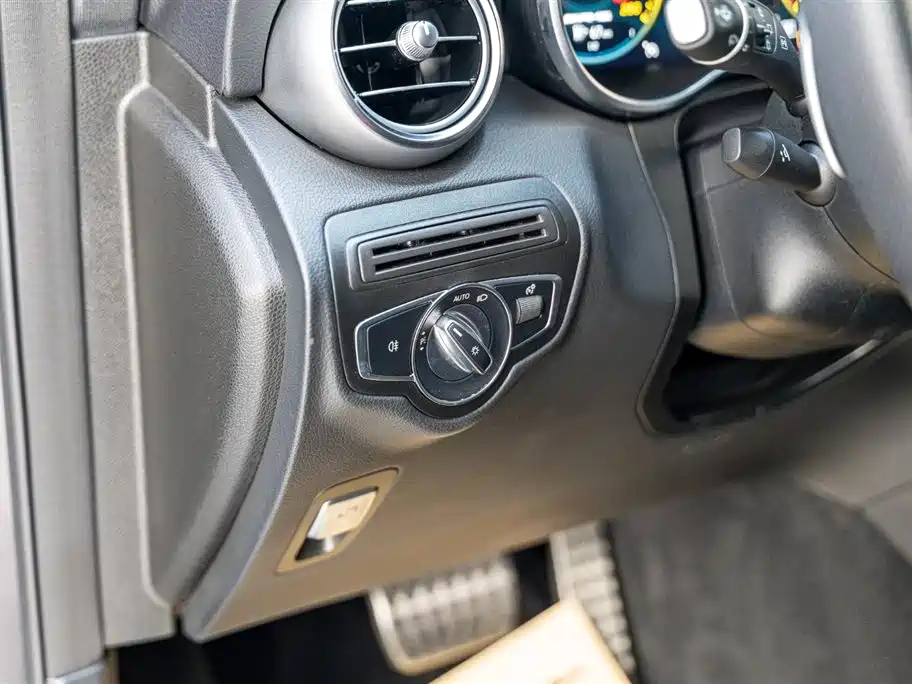 MERCEDES-BENZ GLC AMG