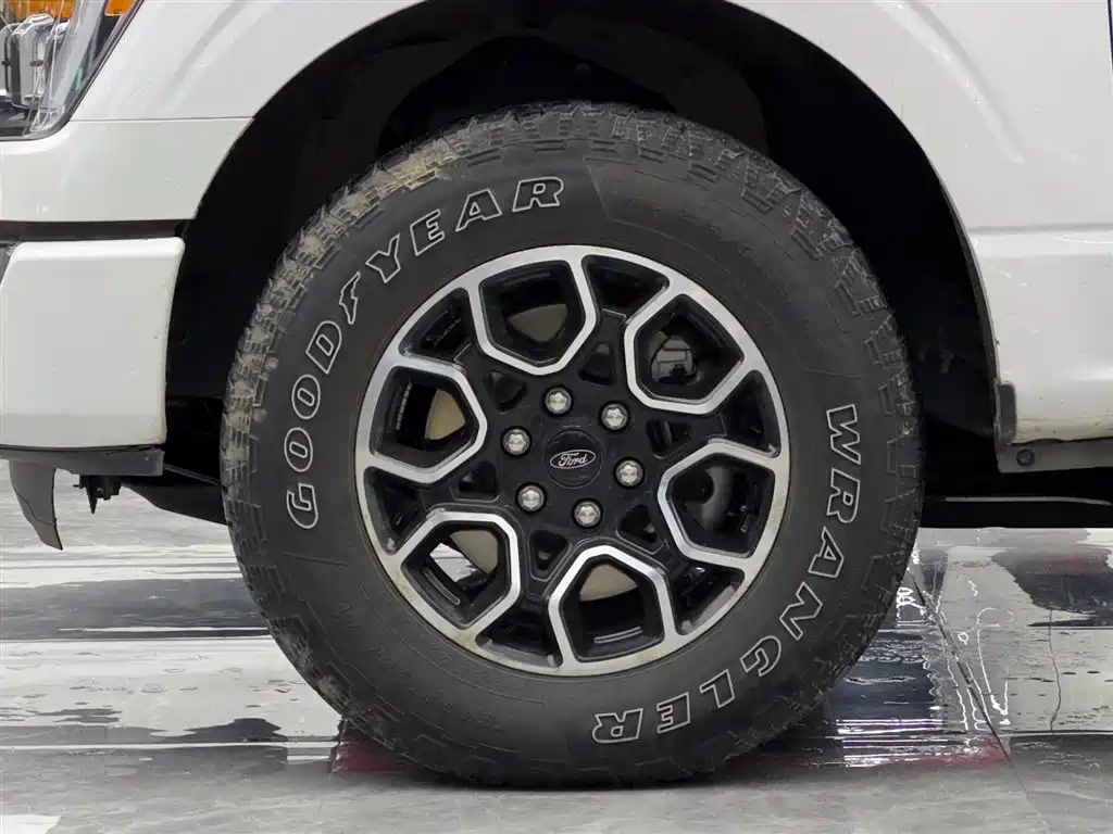 Ford F-150 2022 3.5T XLT