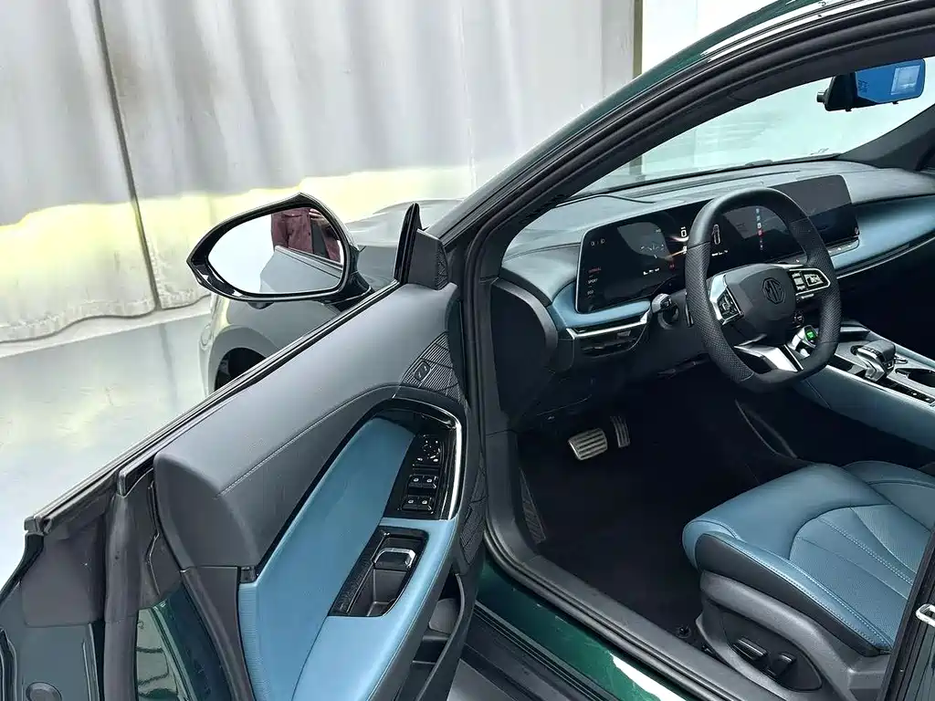 MG 7 2023 1.5T DCT Luxury