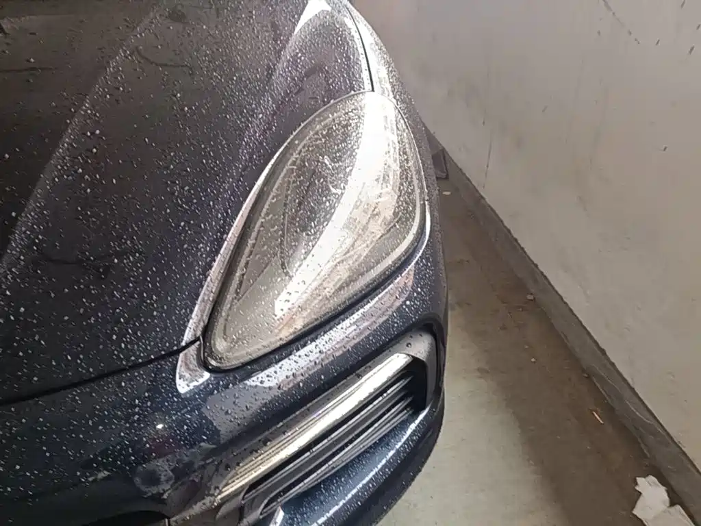 Porsche Cayenne — миниатюра 24