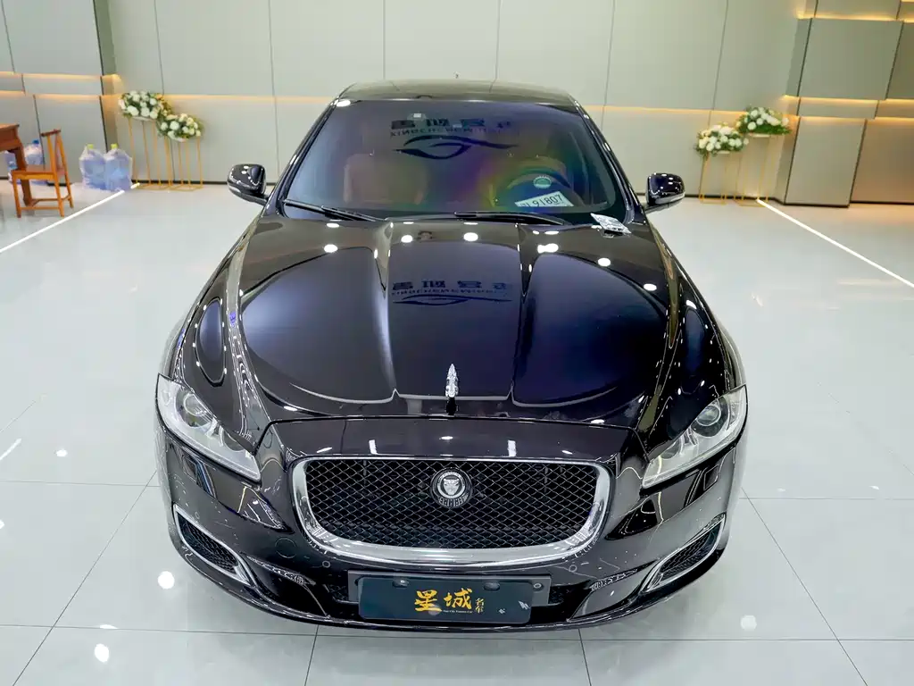 Jaguar XJ 2013 XJL 5.0 SC мест