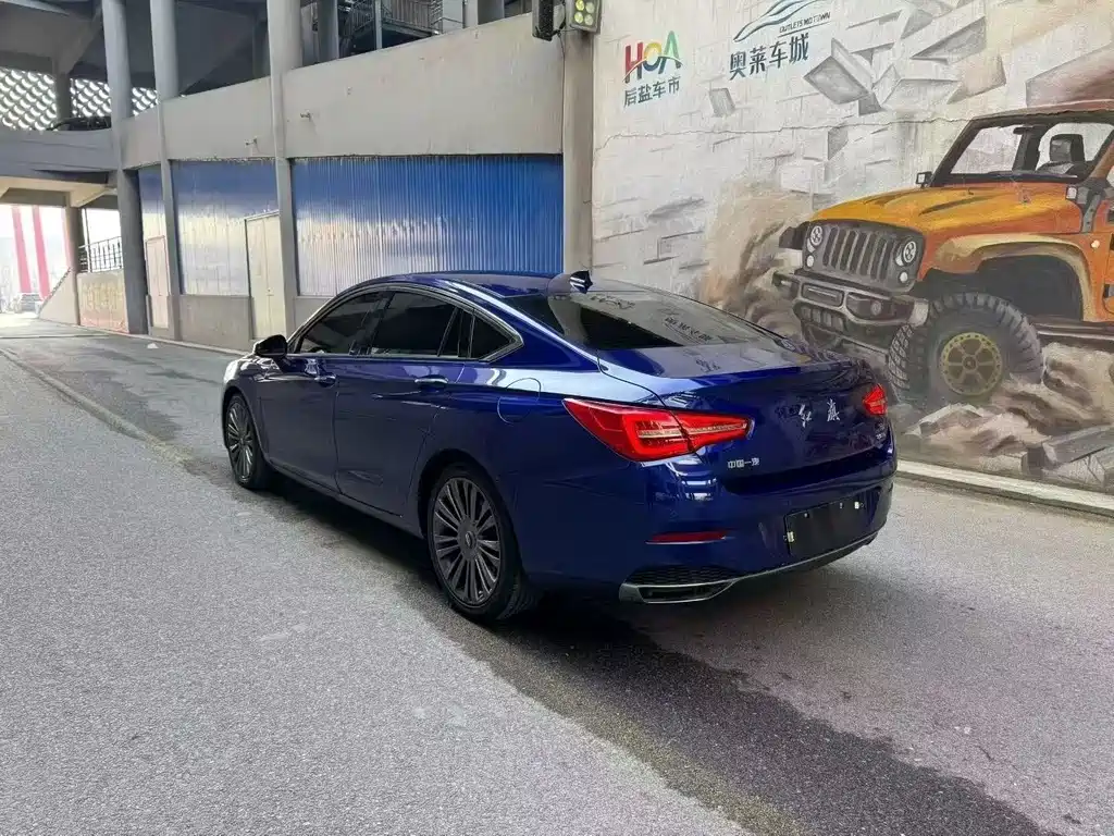 Hongqi Hongqi H5 — миниатюра 4