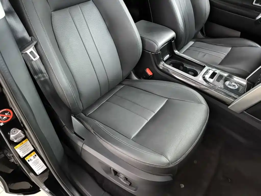 Land Rover Discovery Sport — миниатюра 25