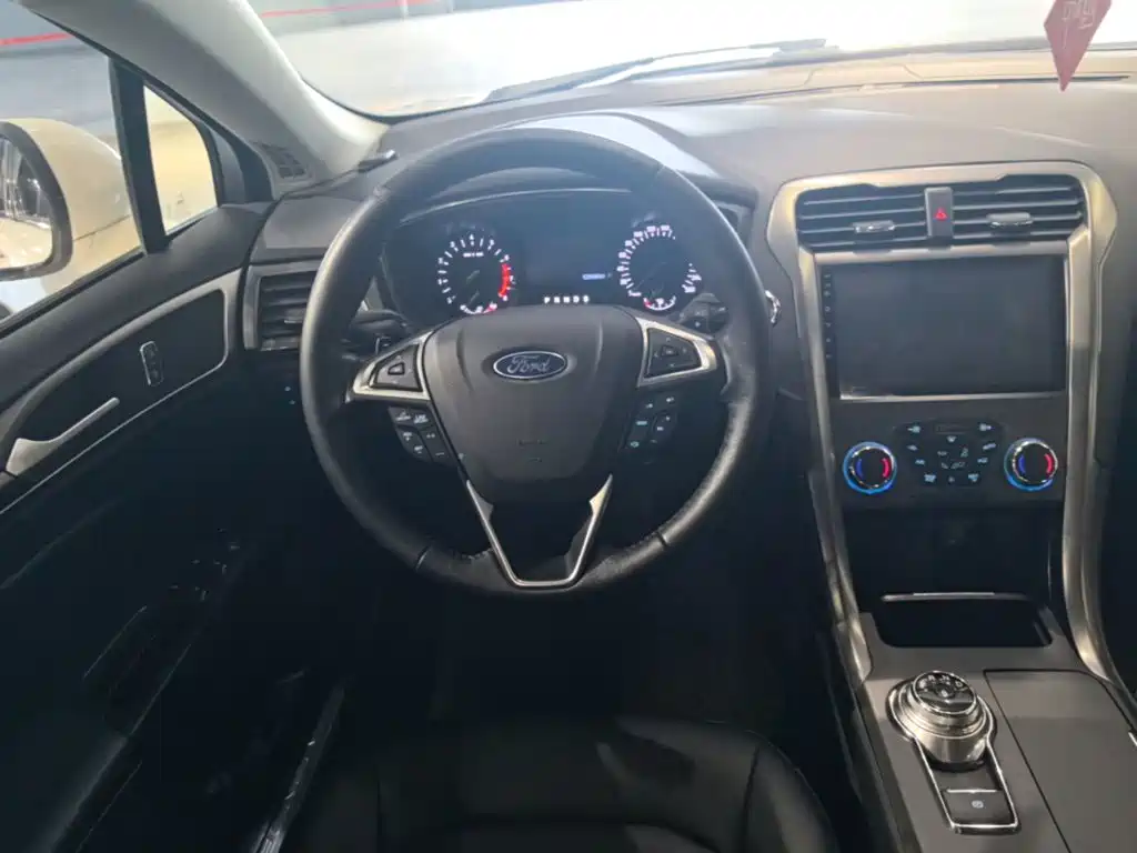 Ford Mondeo — миниатюра 15
