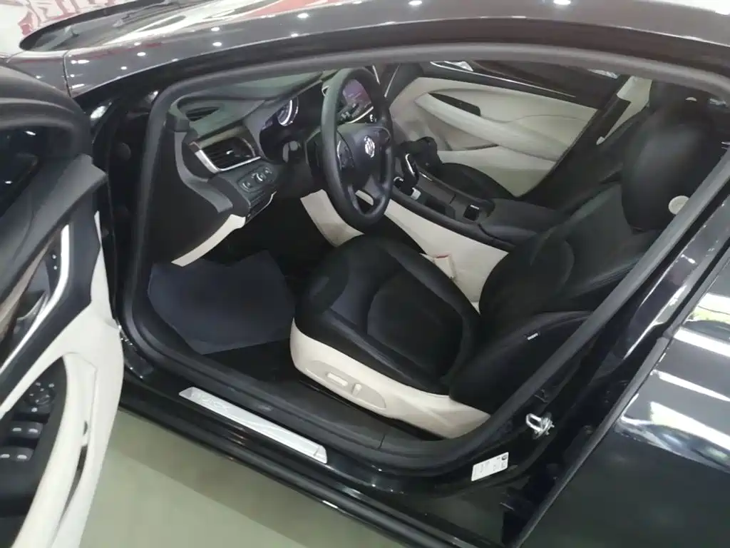 Buick LaCrosse — миниатюра 16