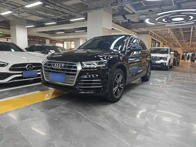 AUDI  Q5L 2019