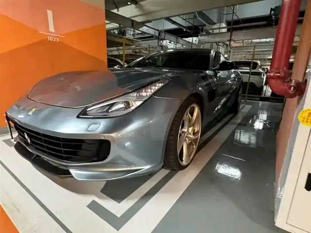 ferrari gtc4lusso