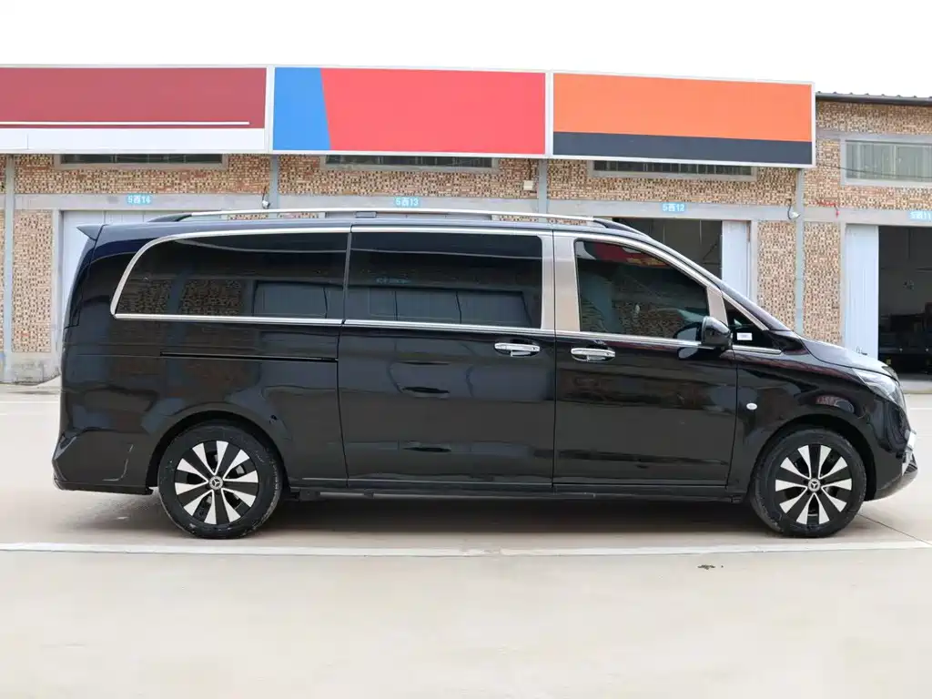 Mercedes-Benz Vito — миниатюра 14