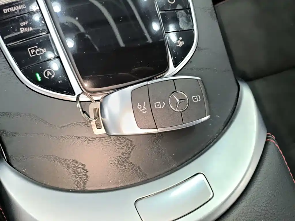 Mercedes-Benz C-Class 2022 — фото 8