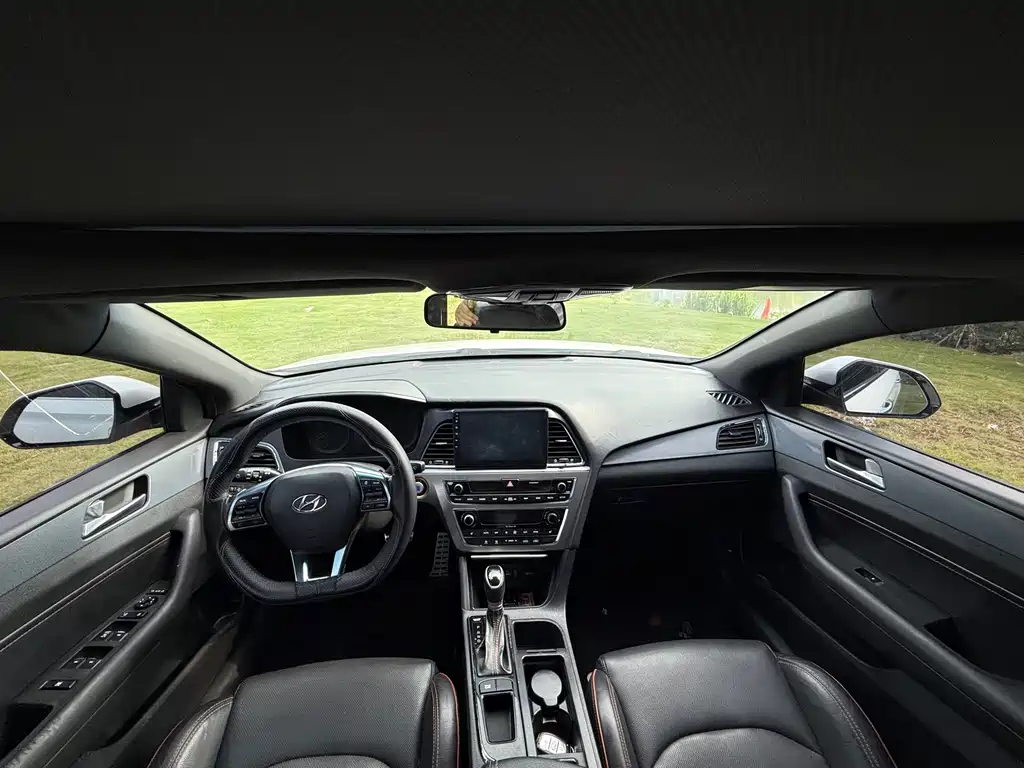 Hyundai Sonata — миниатюра 9
