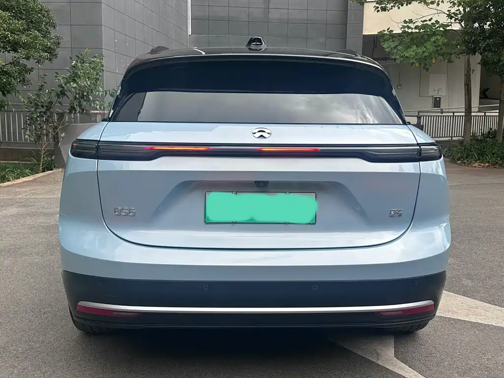 NIO ES6 — миниатюра 17