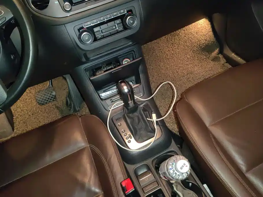 Volkswagen Tiguan — миниатюра 16