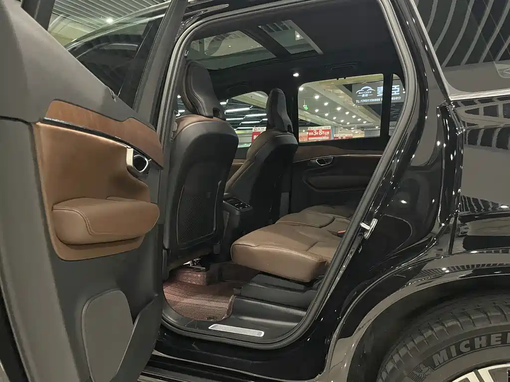 Volvo XC90 — миниатюра 6