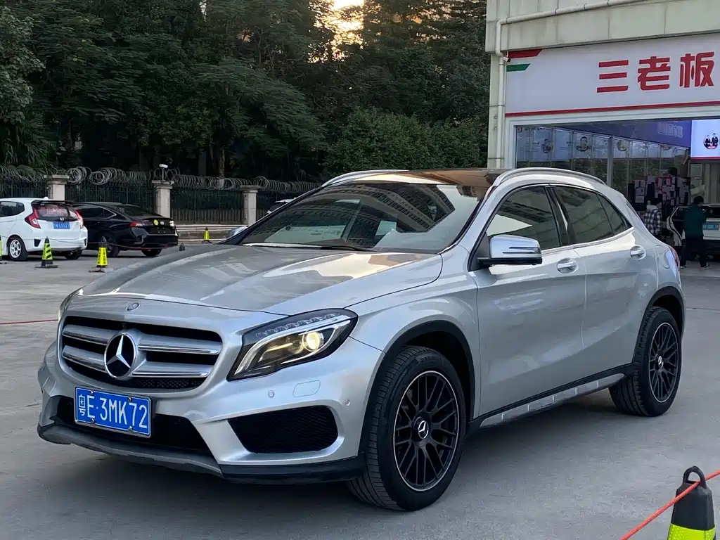 Mercedes-Benz GLA (Import) 2015