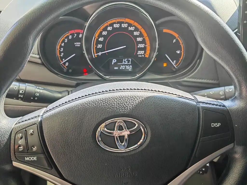 TOYOTA YARIS L ZHIXUAN