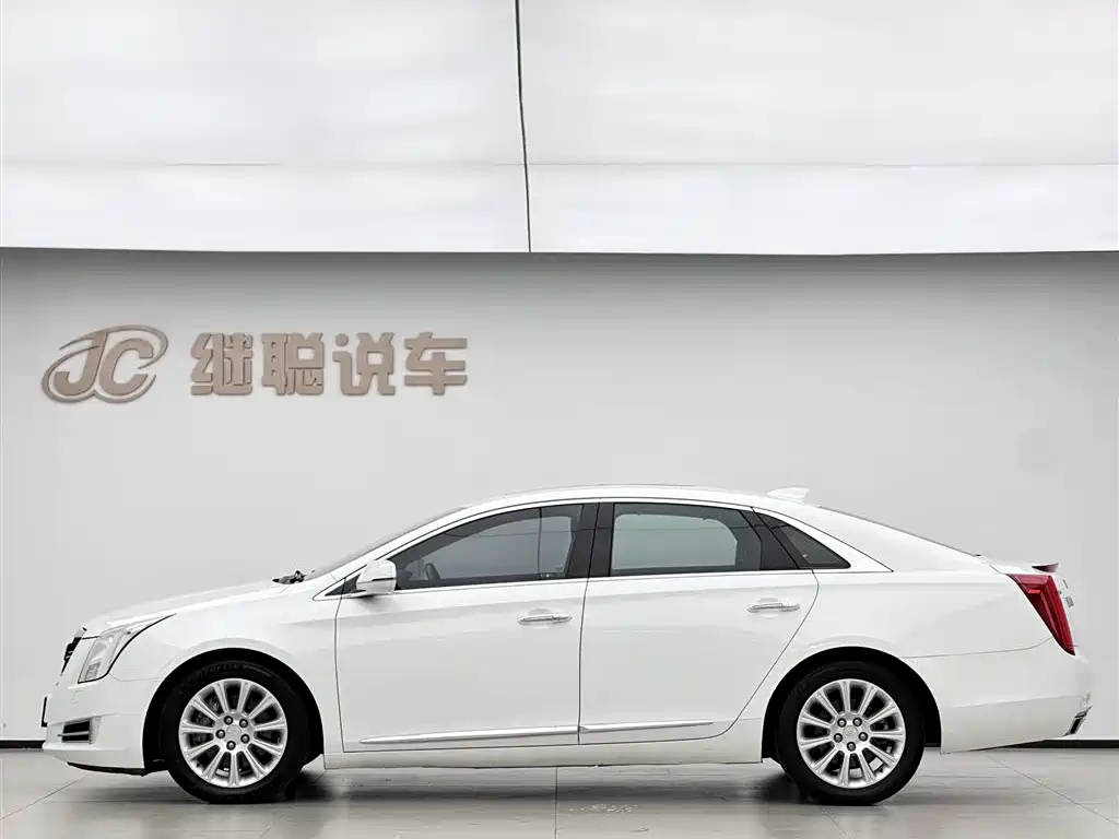 Cadillac XTS 2017 28T Luxury