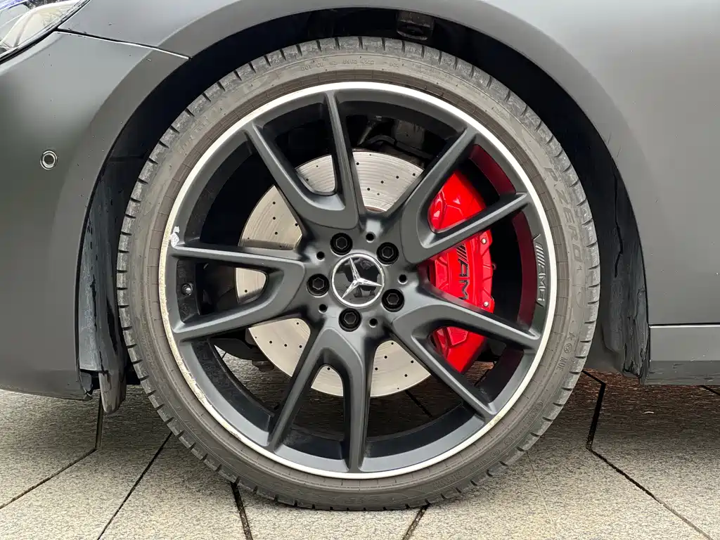Mercedes-Benz E-Class AMG — миниатюра 8