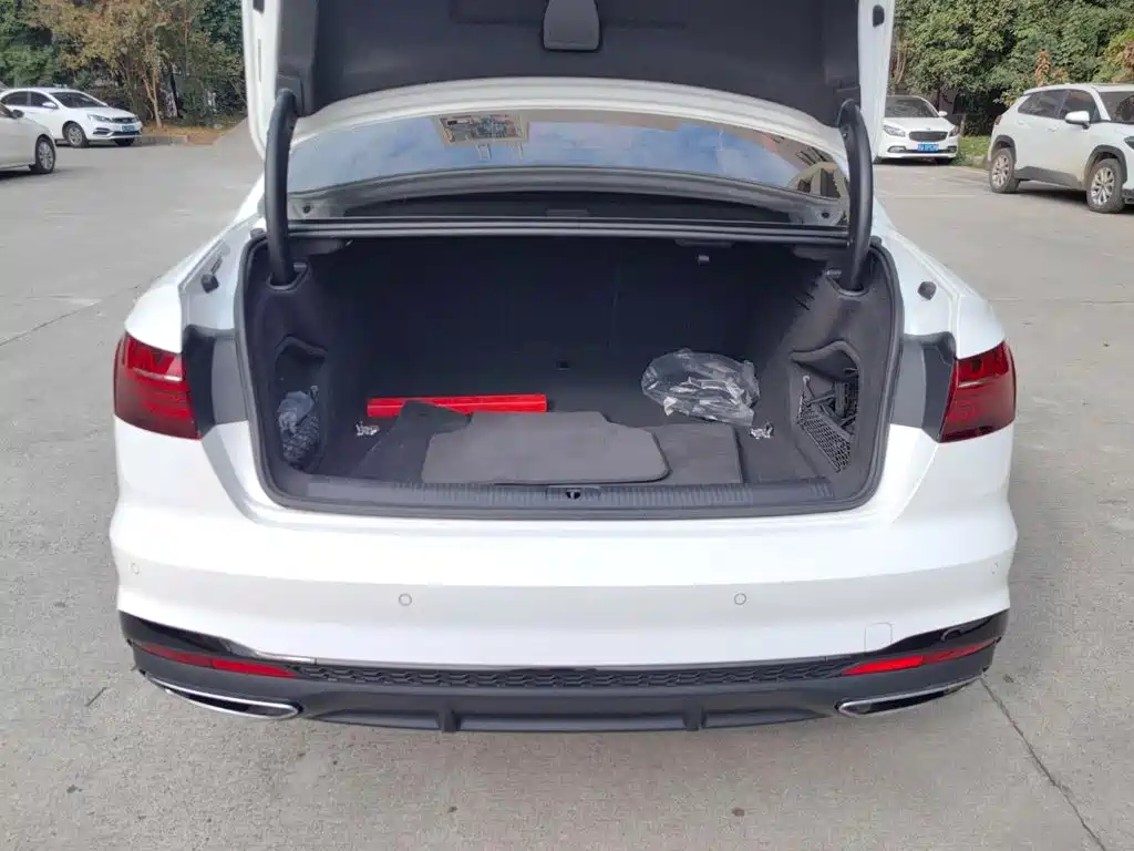 Audi A4L — миниатюра 17