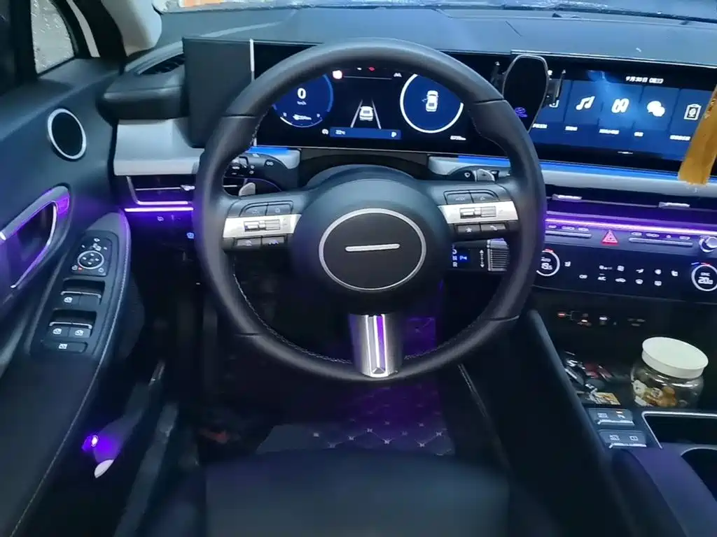 Hyundai Sonata — миниатюра 11