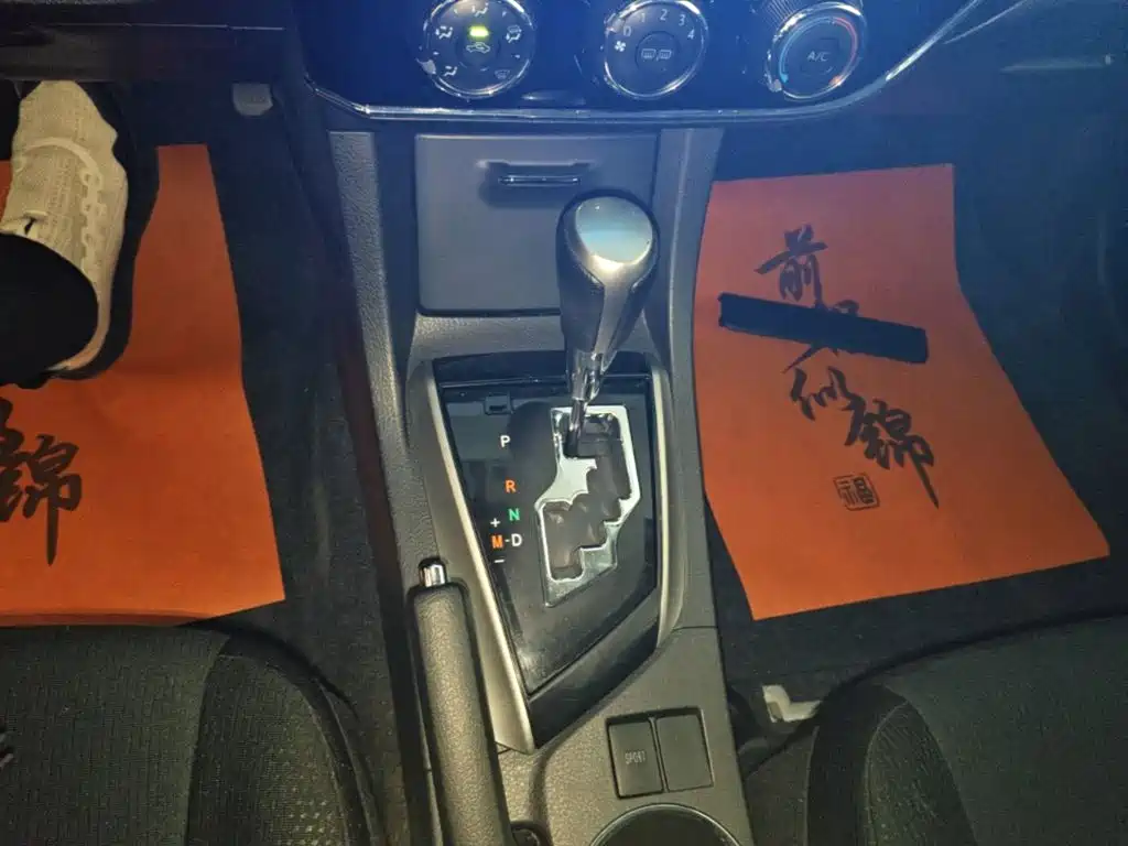 Toyota Corolla — миниатюра 14
