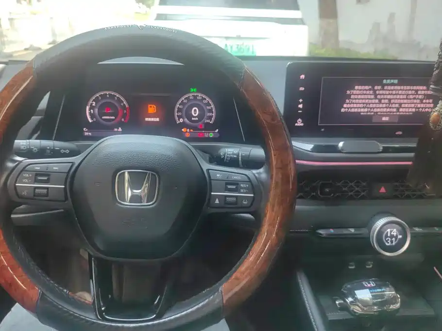 Honda Accord — миниатюра 12