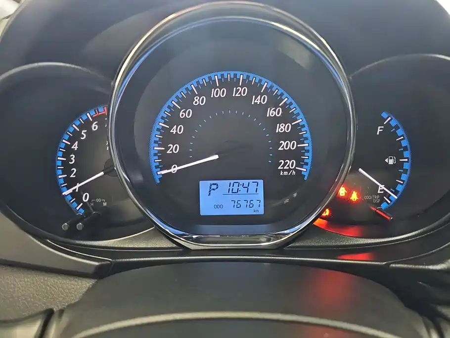 Toyota Yaris L — миниатюра 14