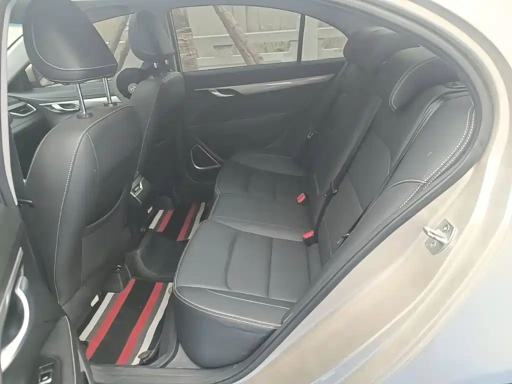 Geely Emgrand — миниатюра 17