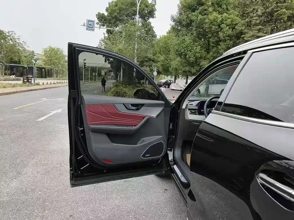 Hongqi Hongqi HS5 — миниатюра 10