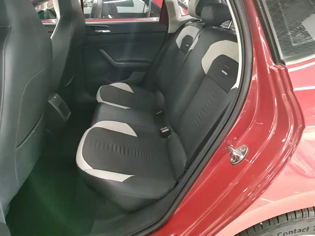 Volkswagen Polo — миниатюра 17