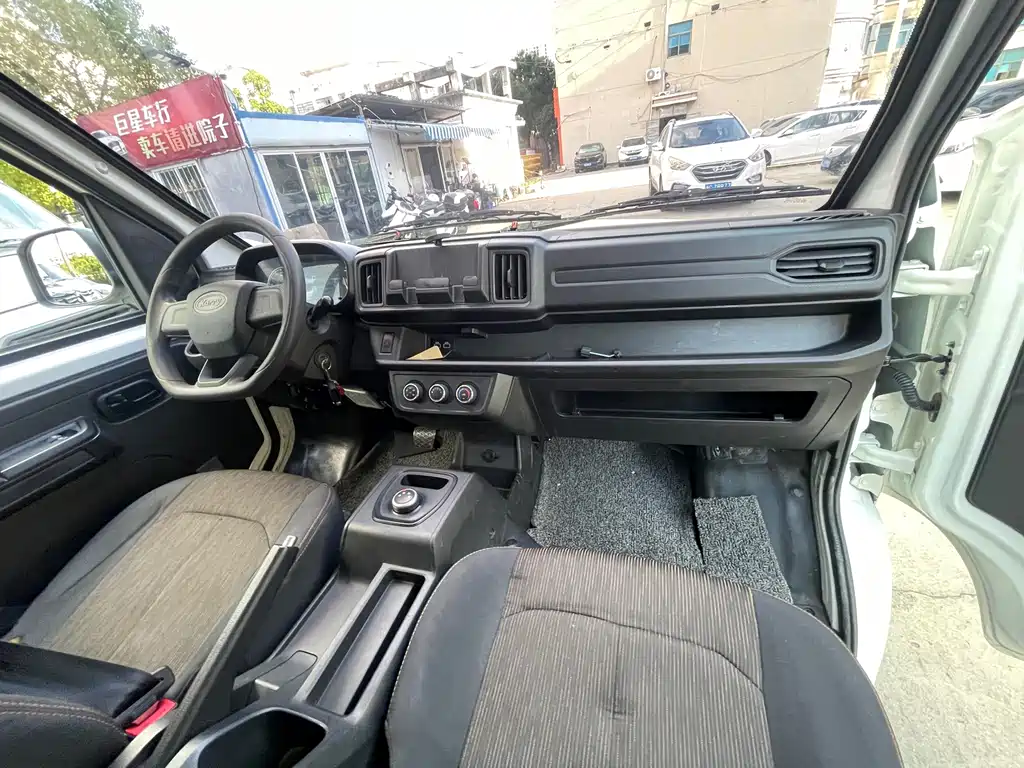 BYD Dolphin 2023 — фото 10