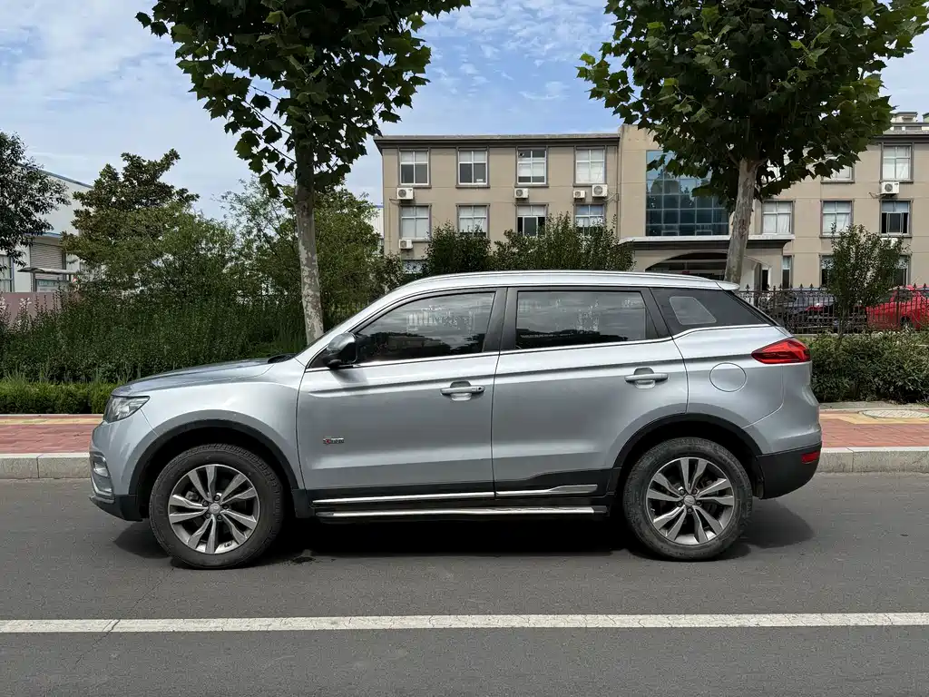 Geely Boyue — миниатюра 3
