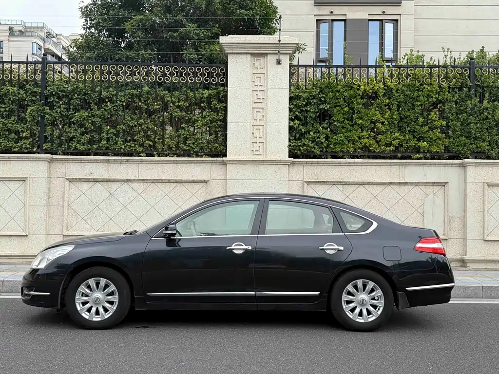 Nissan Teana — миниатюра 3