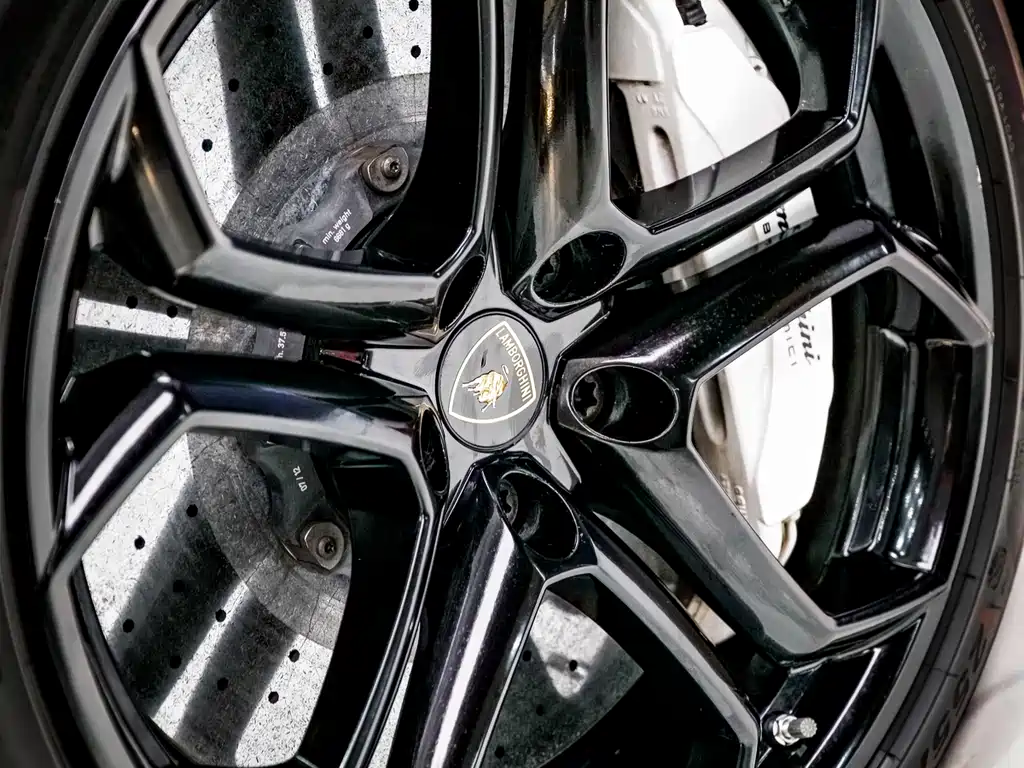 Lamborghini Aventador 2011 LP 700-4