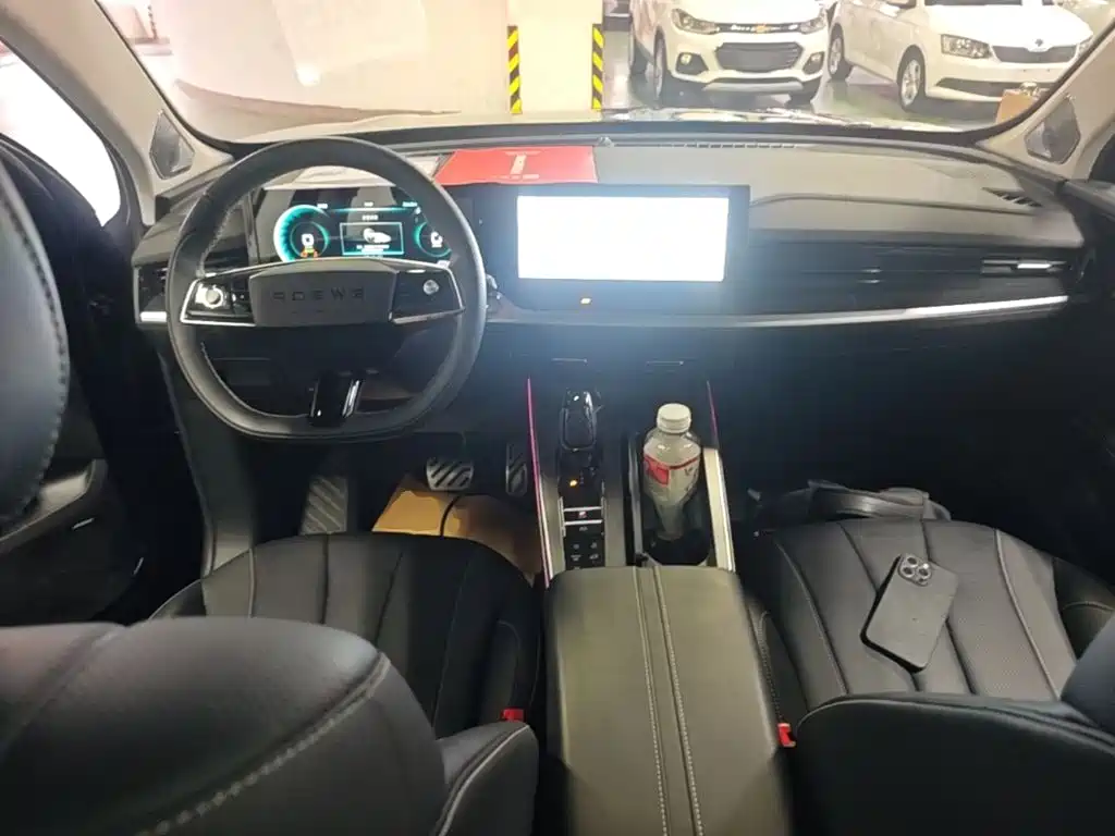 Roewe RX5 eMAX — миниатюра 10